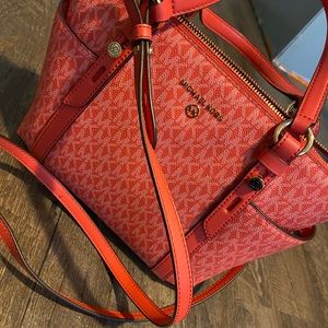 NWOT Michael Kors purse